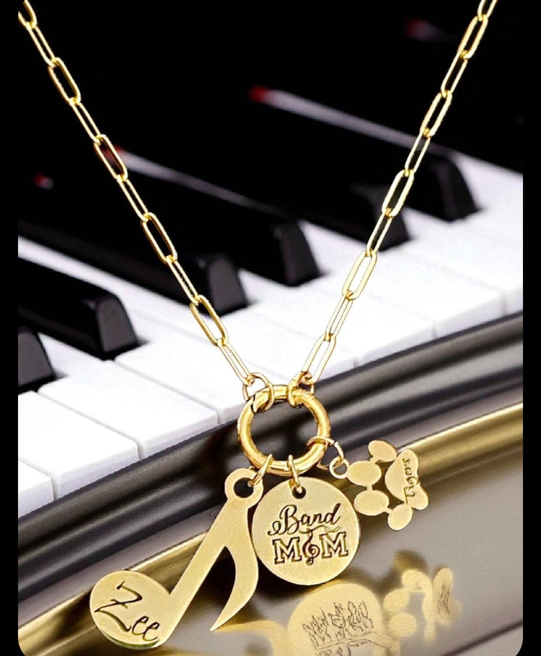 Stainless Steel Band Mom necklace