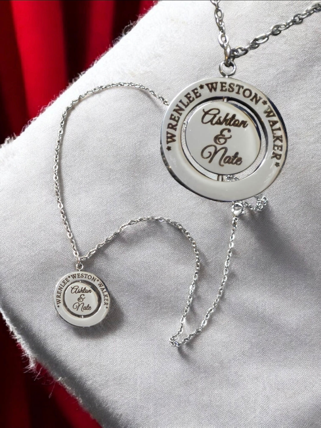 Stainless Steel Silver Rotating Circle Necklace